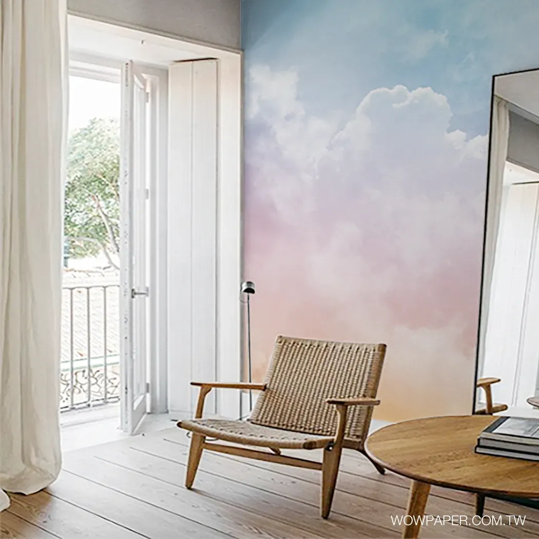 棉花糖般的天空壁紙搭配窗邊的悠閒空間